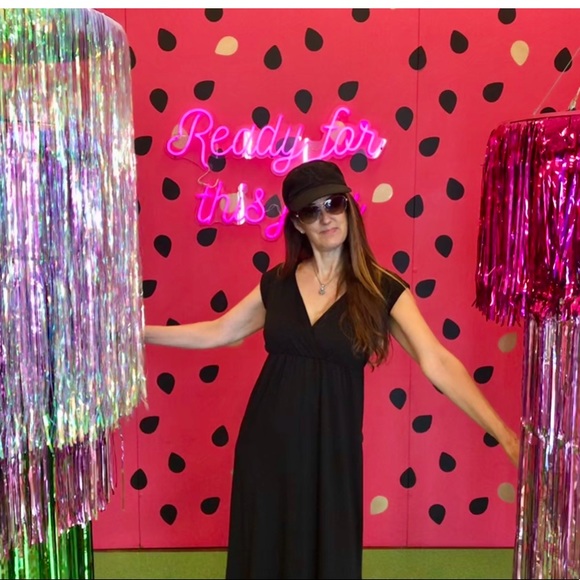 Meet your Posher - Picture 5 of 16